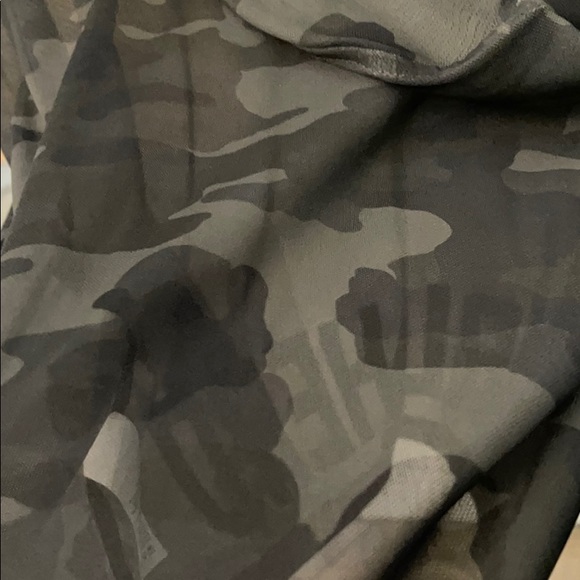 Mesh crop top - Picture 3 of 4